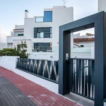 Apartamentos Vacacional En Plaza De Espana Nerja Bagian luar foto