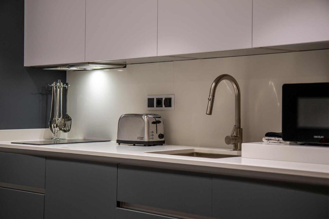 Apartamentos Vacacional En Plaza De Espana Nerja Bagian luar foto