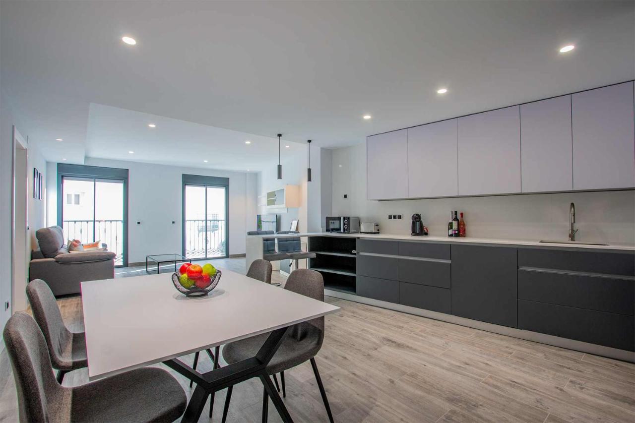 Apartamentos Vacacional En Plaza De Espana Nerja Bagian luar foto