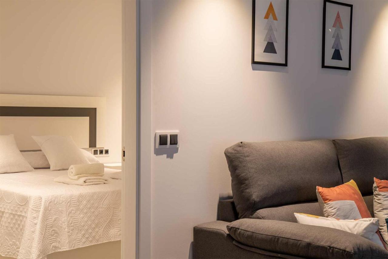 Apartamentos Vacacional En Plaza De Espana Nerja Bagian luar foto