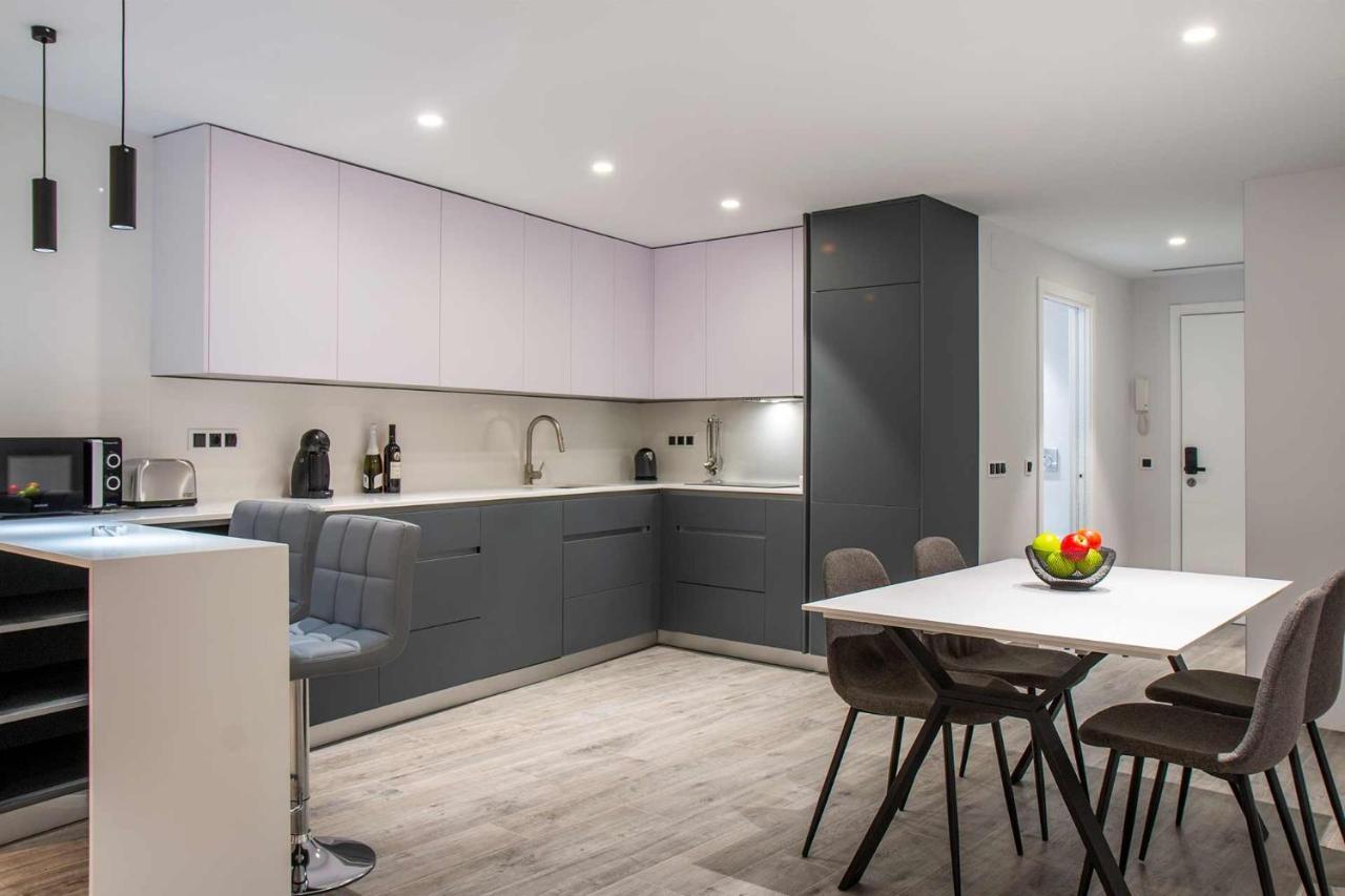 Apartamentos Vacacional En Plaza De Espana Nerja Bagian luar foto